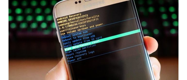 Перепрошивка iPhone в обход операционной системы