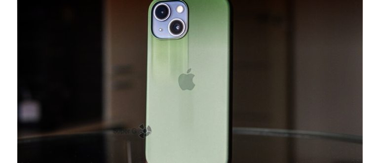 Фирменный чехол для iPhone