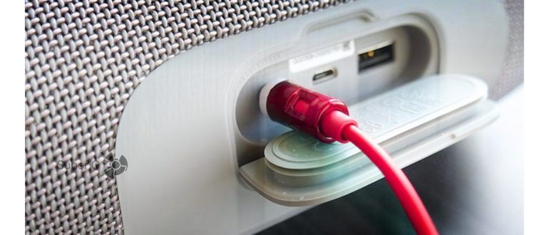 Подключаем Bluetooth колонку JBL к смартфону -