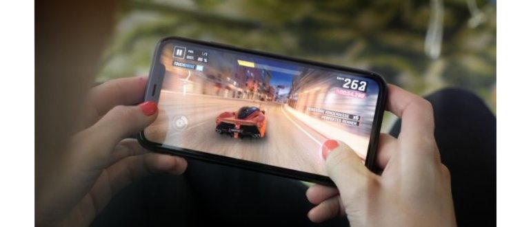 Чем OLED-экран отличается от IPS. iPhone 11