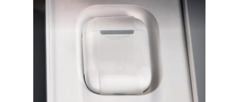 Отслеживание потерянных наушников AirPods по