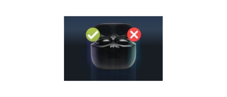 заряд airpods и кейса на экране